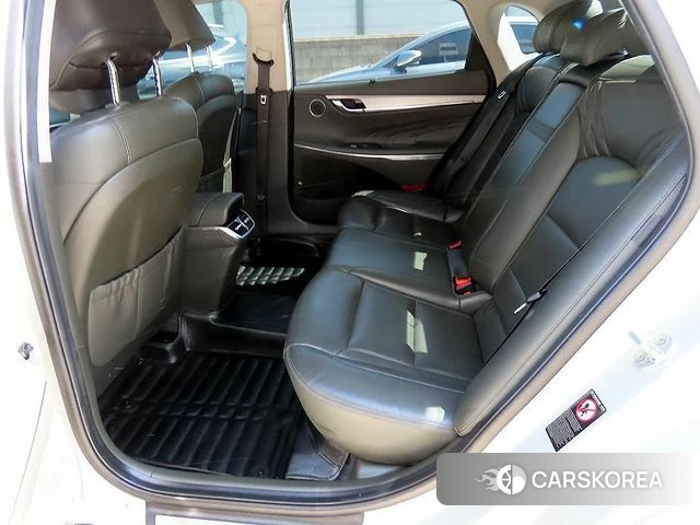 Hyundai The New Grandeur IG id 3899191 из Кореи 16