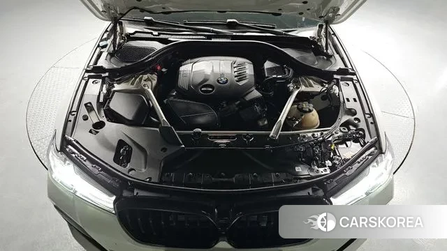 BMW 5 Series (G30) id 3402899 из Кореи 16