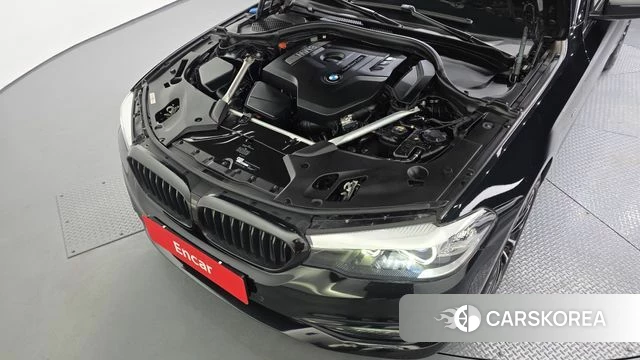 BMW 5 Series (G30) id 3801603 из Кореи 16