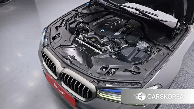 BMW 5 Series (G30) id 3597896 из Кореи 16