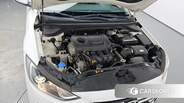 Hyundai Avante AD id 3505360 из Кореи 16