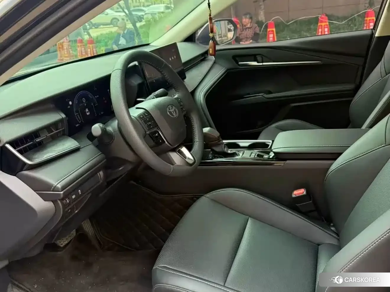 Toyota Camry 2025 Черный из Китая, фото 6