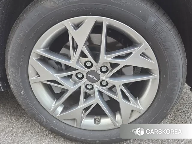 Genesis GV70 2023 Черный из Кореи, фото 6