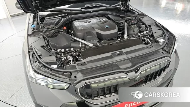 BMW 5 Series (G60) id 3769464 из Кореи 16