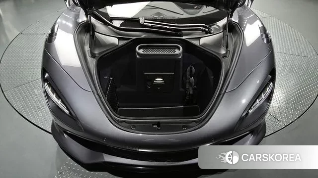 McLaren 750S id 3136647 из Кореи 16