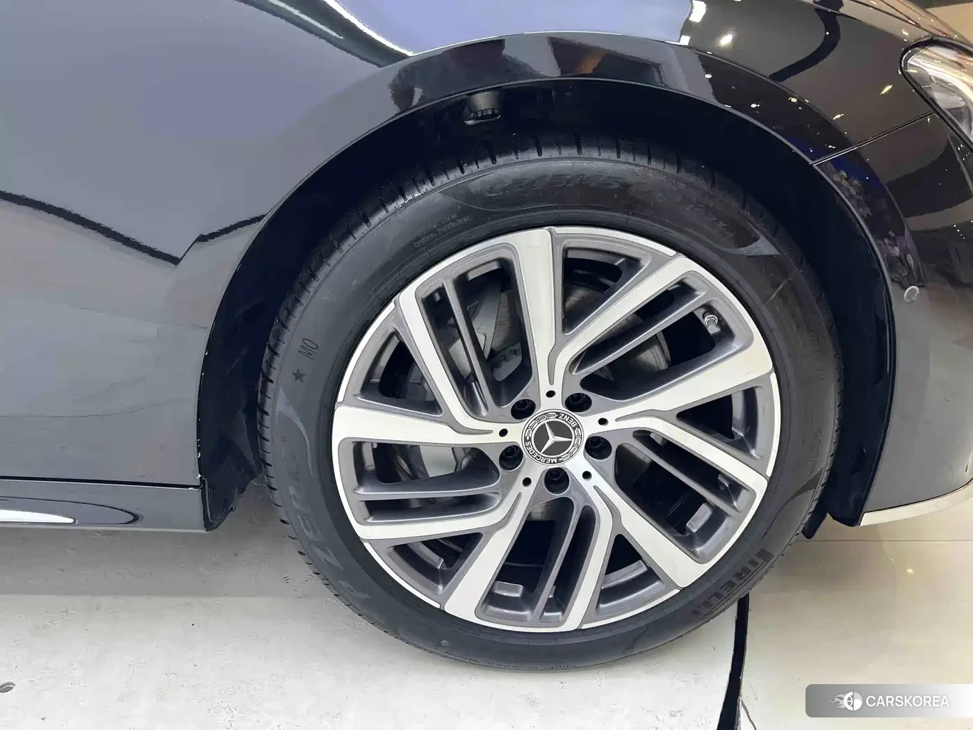Mercedes-Benz E-Class id 4654642 из Китая 21