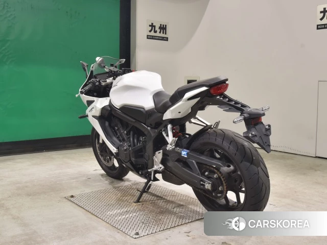 Проданный Honda CBR650R id 4306723 из Японии, фото 6