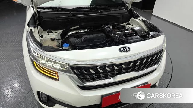 Kia Seltos id 4785121 из Кореи 16