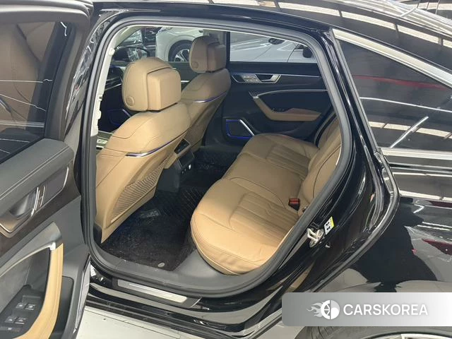 Audi A6L id 4263679 из Китая 9