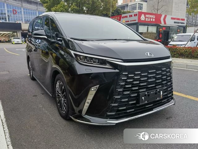 Lexus LM id 4259685 из Китая 8