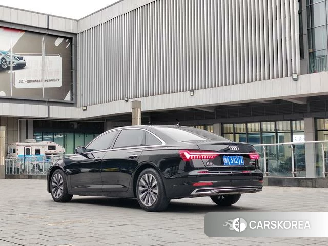 Audi A6L id 4290394 из Китая 14