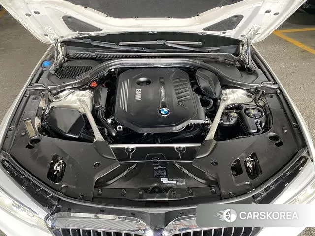 BMW 5 Series (G30) id 2961373 из Кореи 16