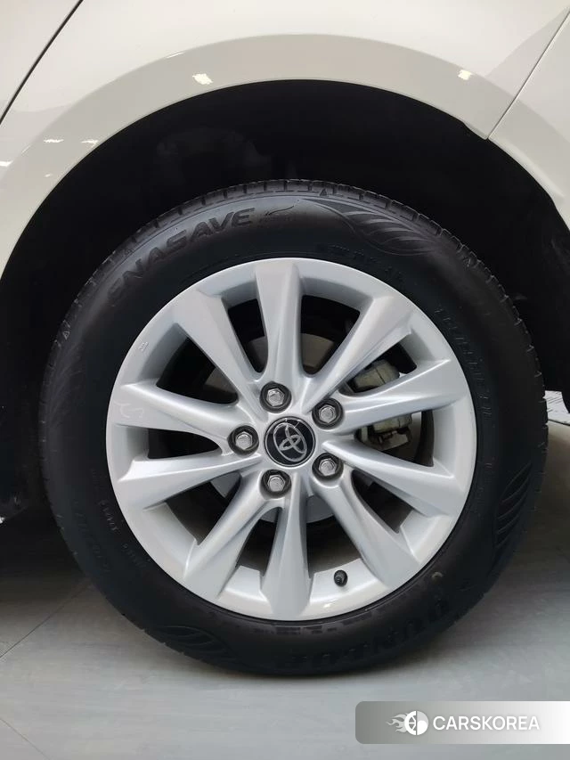 Toyota Corolla id 4207703 из Китая 11