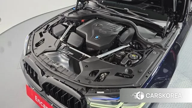 BMW 5 Series (G30) id 3348165 из Кореи 16