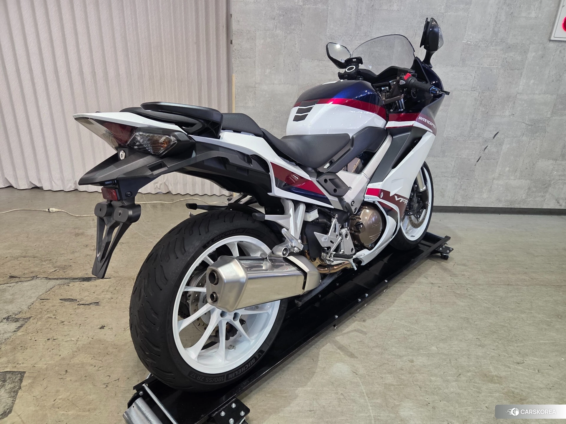 Проданный Honda VFR800F id 4365614 из Японии, фото 6