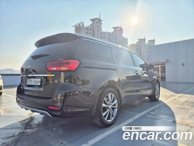 Kia The New Carnival id 2446936 из Кореи 16