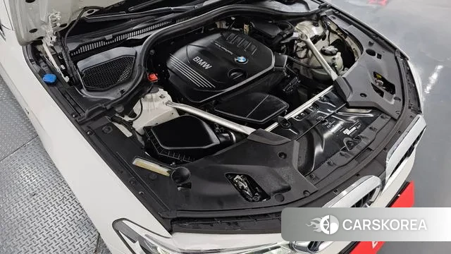 BMW 5 Series (G30) id 3789777 из Кореи 16