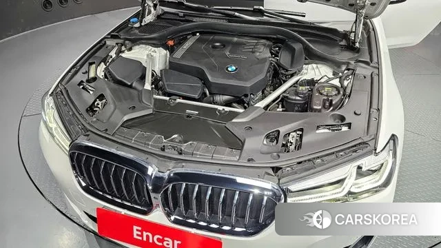 BMW 5 Series (G30) id 3379180 из Кореи 16