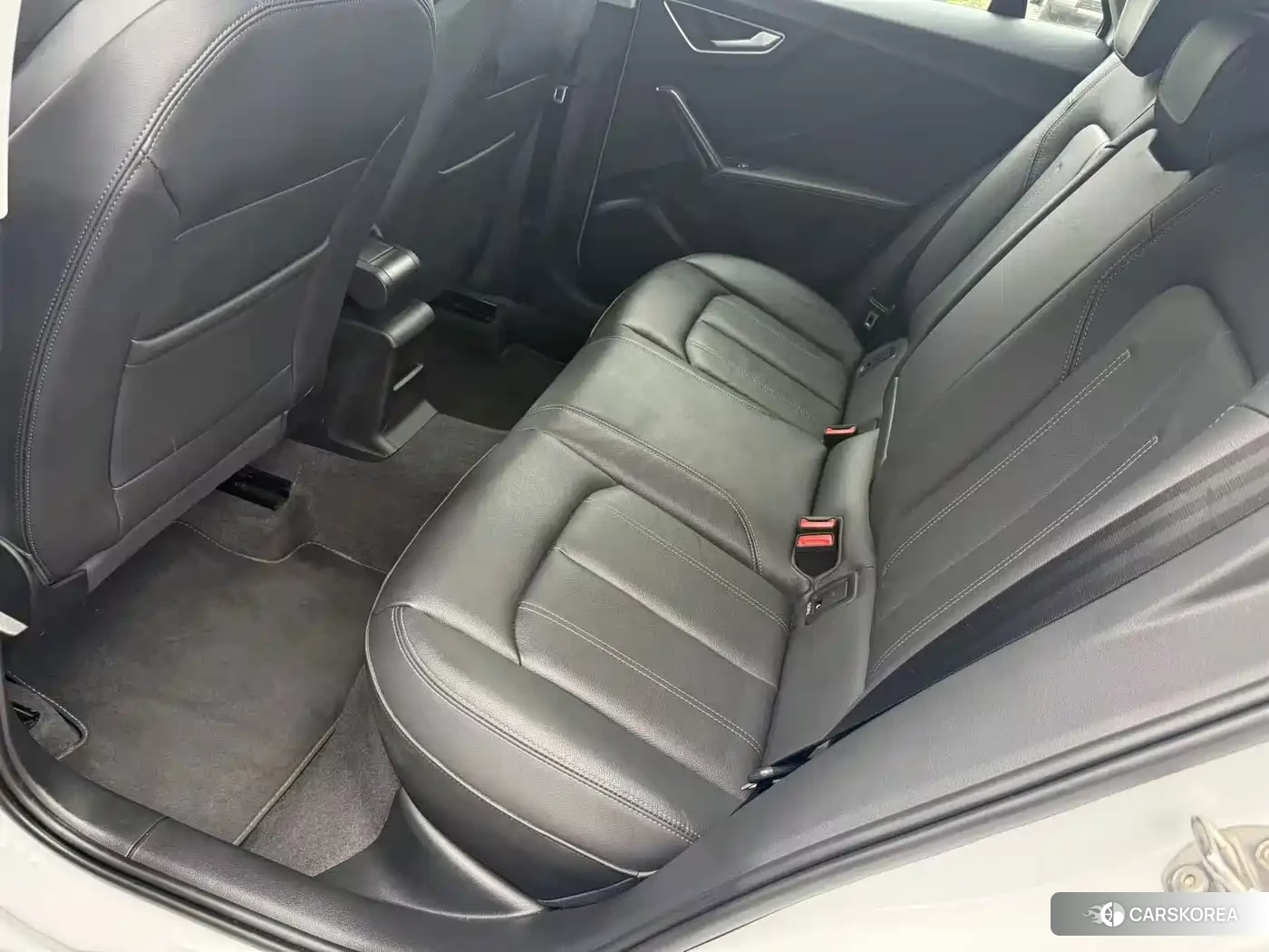 Audi Q2L id 4644473 из Китая 10