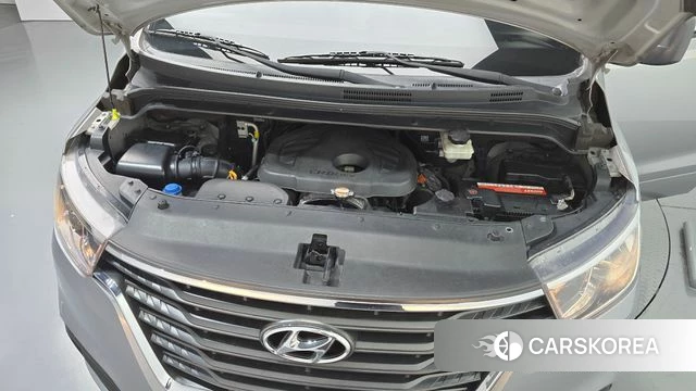 Hyundai The New Grand Starex id 4931128 из Кореи 16