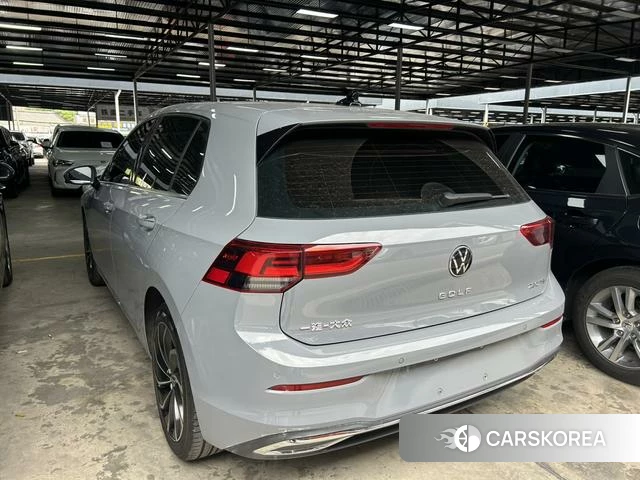 Volkswagen Golf 2023 Темно-серый из Китая, фото 6