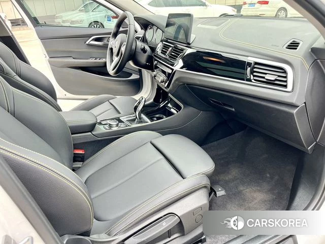 BMW 1 series 2023 Белый из Китая, фото 6