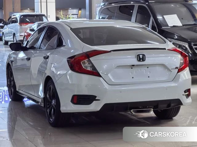 Honda Civic id 4258410 из Китая 7