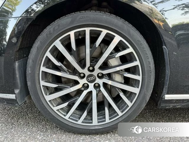 Audi A8 id 4366187 из Китая 18
