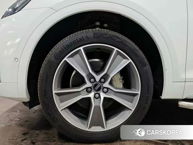 Audi Q5L id 4263812 из Китая 13