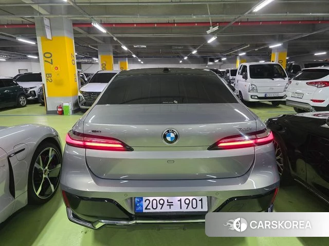 BMW 7 Series (G70) id 3922086 из Кореи 16