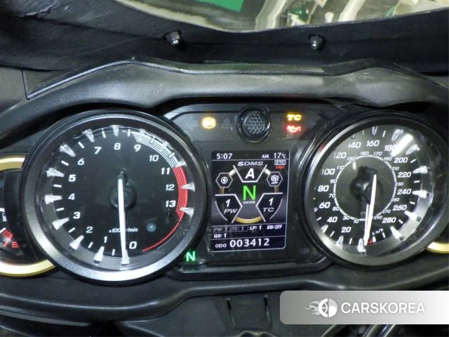 Suzuki GSX1300R HAYABUSA id 4205964 из Японии 28