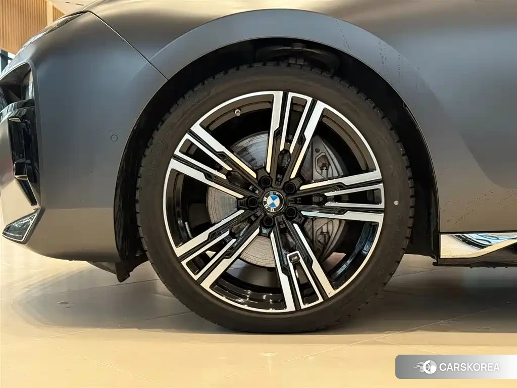 BMW 7 series id 4659748 из Китая 12