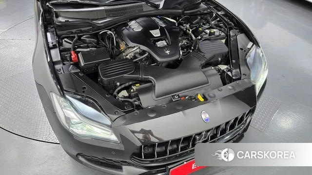 Maserati Quattroporte id 4020661 из Кореи 16