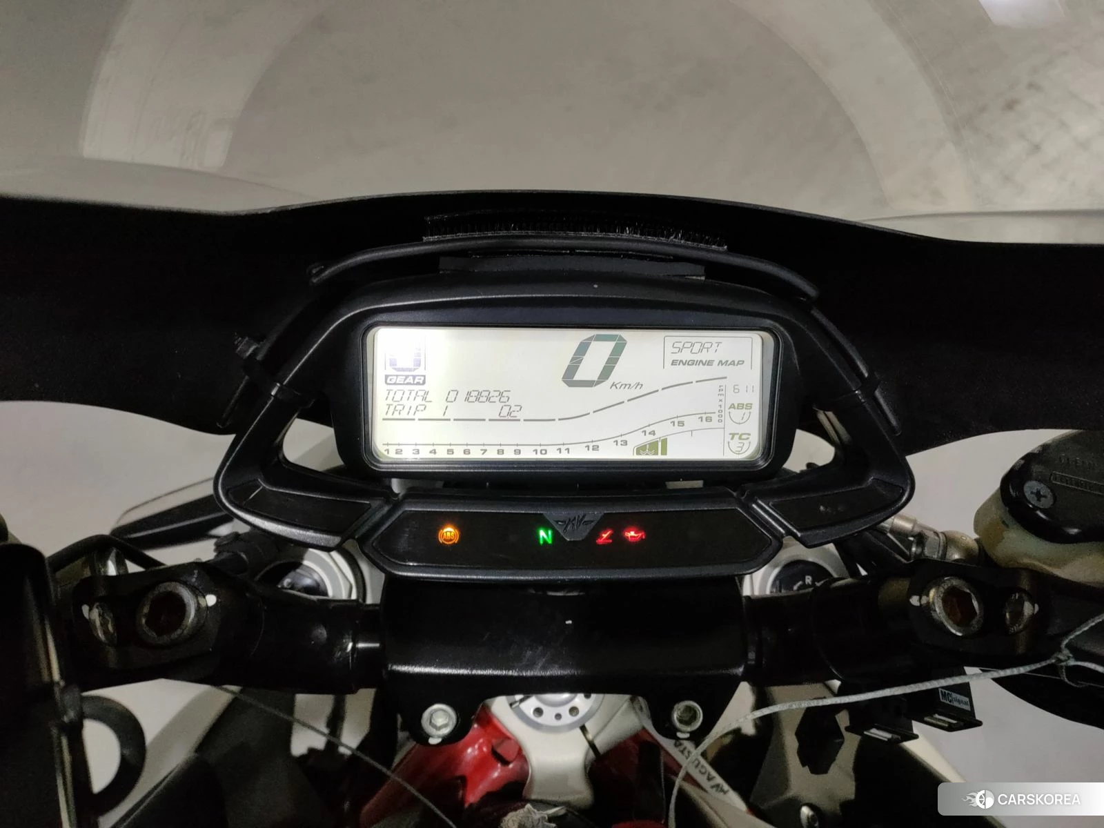 Проданный MV AGUSTA BRUTALE 800 id 4206045 из Японии, фото 6