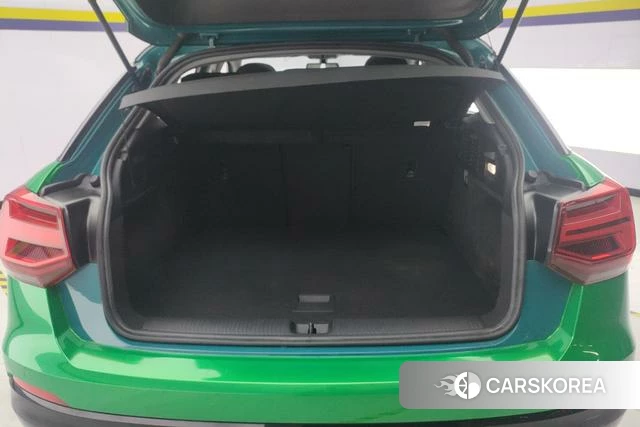 Audi Q2L id 3993430 из Китая 13