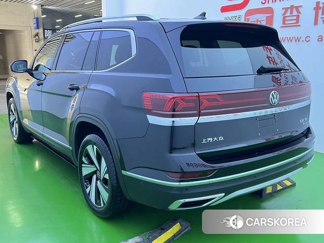 Volkswagen Tourang 2022 Черный из Китая, фото 6