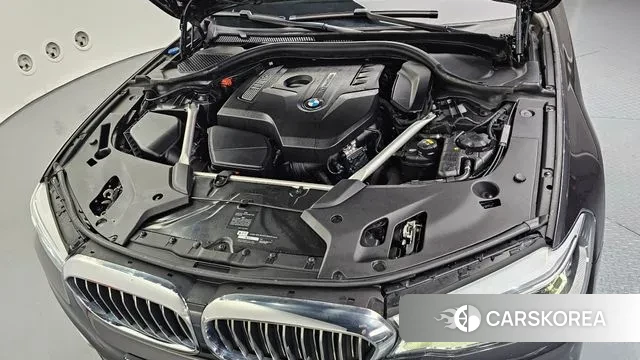 BMW 5 Series (G30) id 3733688 из Кореи 16