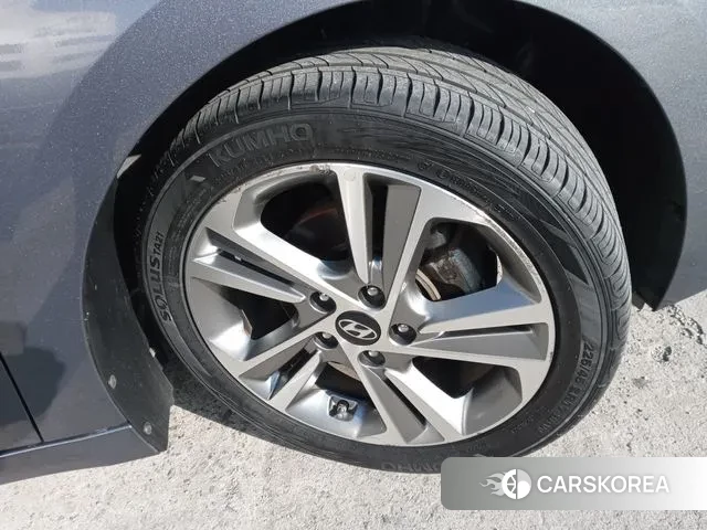 Hyundai Avante AD id 3619193 из Кореи 16