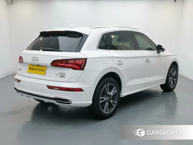 Audi Q5L id 4253100 из Китая 16