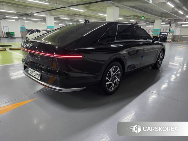 Hyundai Grandeur (GN7) id 4408452 из Кореи 8