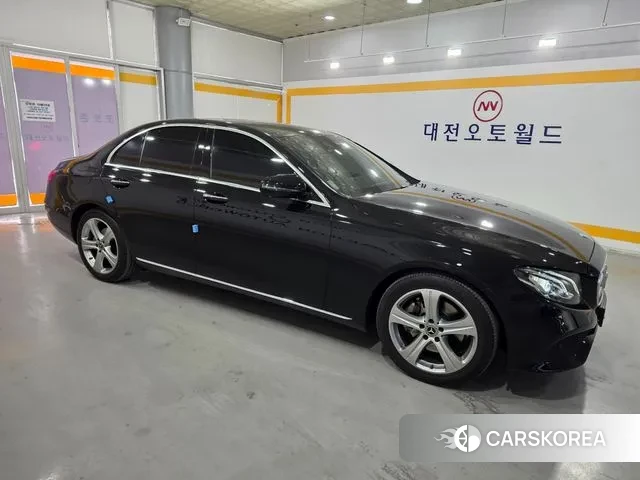 Mercedes-Benz E-Class W213 id 3641706 из Кореи 16