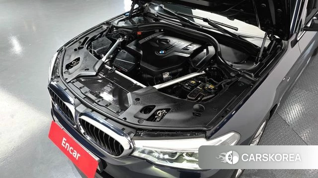 BMW 5 Series (G30) id 3917480 из Кореи 16