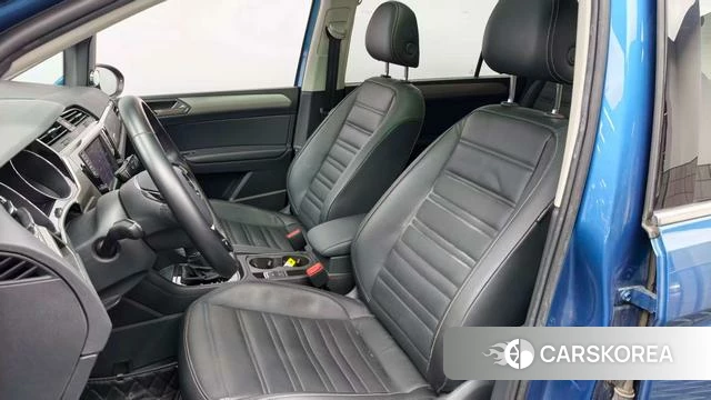 Volkswagen Touran L id 4258360 из Китая 10