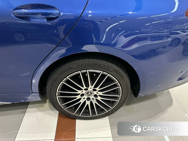 Mercedes-Benz Class C id 4333380 из Китая 14