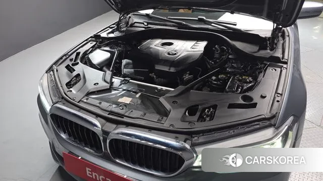 BMW 5 Series (G30) id 3530625 из Кореи 16