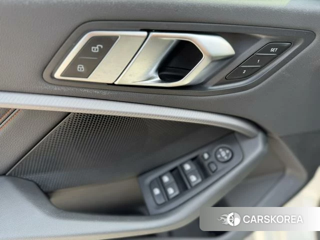 BMW 2 series (imported) id 4276930 из Китая 12
