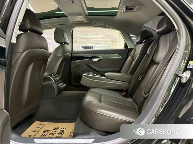 Audi A8 id 4240809 из Китая 12