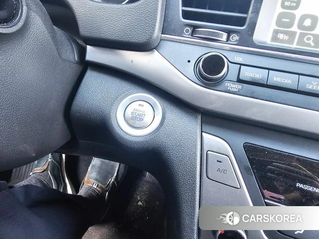 Hyundai Avante AD id 3796131 из Кореи 16