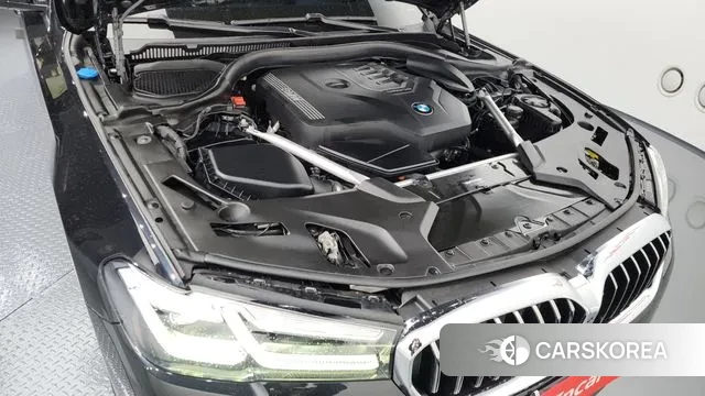 BMW 5 Series (G30) id 3231560 из Кореи 16