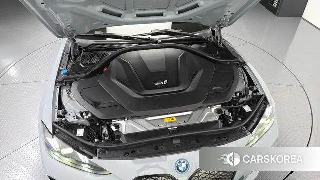 BMW i4 id 4554460 из Кореи 16